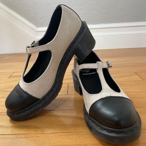 Dr. Martens AGGY T-BAR black and off-white
